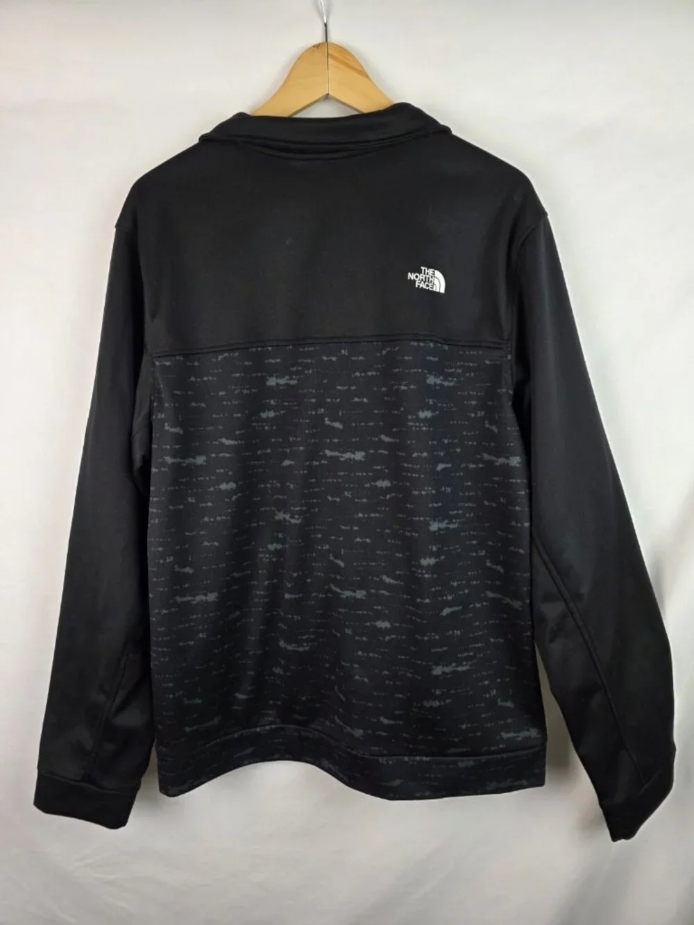 The North Face Mens Jacket Size Large Black Fleece Full Zip Jacket Long Sleeve